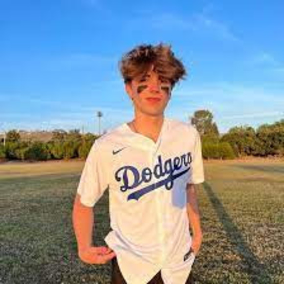 Meet your Posher, Saralin - Picture 1 of 1